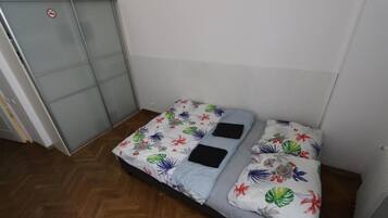 ์ปดํฌํธ ๋๋ธ๋ฃธ, ๋๋ธ์นจ๋ 1๊ฐ | ์ฑ
์, ๋
ธํธ๋ถ ์์
๊ณต๊ฐ, ๋ค๋ฆฌ๋ฏธ/๋ค๋ฆฌ๋ฏธํ, ๋ฌด๋ฃ WiFi