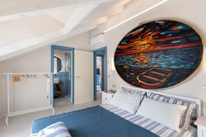 WiFi, bed sheets