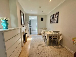 Dining - Wimbledon Tennis House (London)