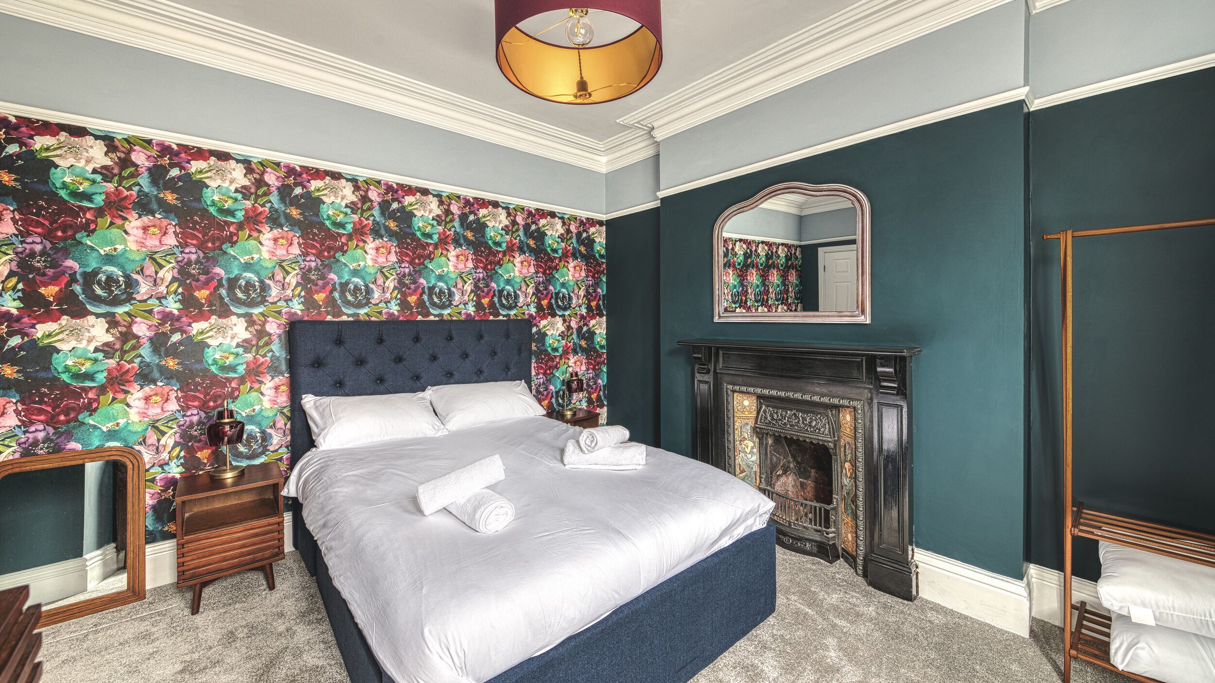 6 bedrooms, individually decorated, individually furnished, free WiFi