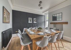 Dining - High Peaks Villa (Buxton)