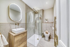 Shower - High Peaks Villa (Buxton)