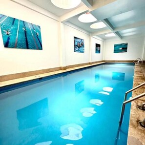 Indoor pool - studio équipé et centrale -Guéliz (Marrakech)