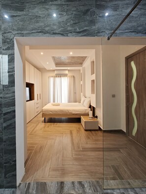 Iron/ironing board, WiFi, bed sheets - Blu Sky 2 bedroom apartment (Safi)