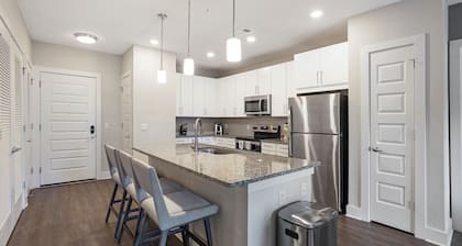 Landing Furnished Apartments - Plano