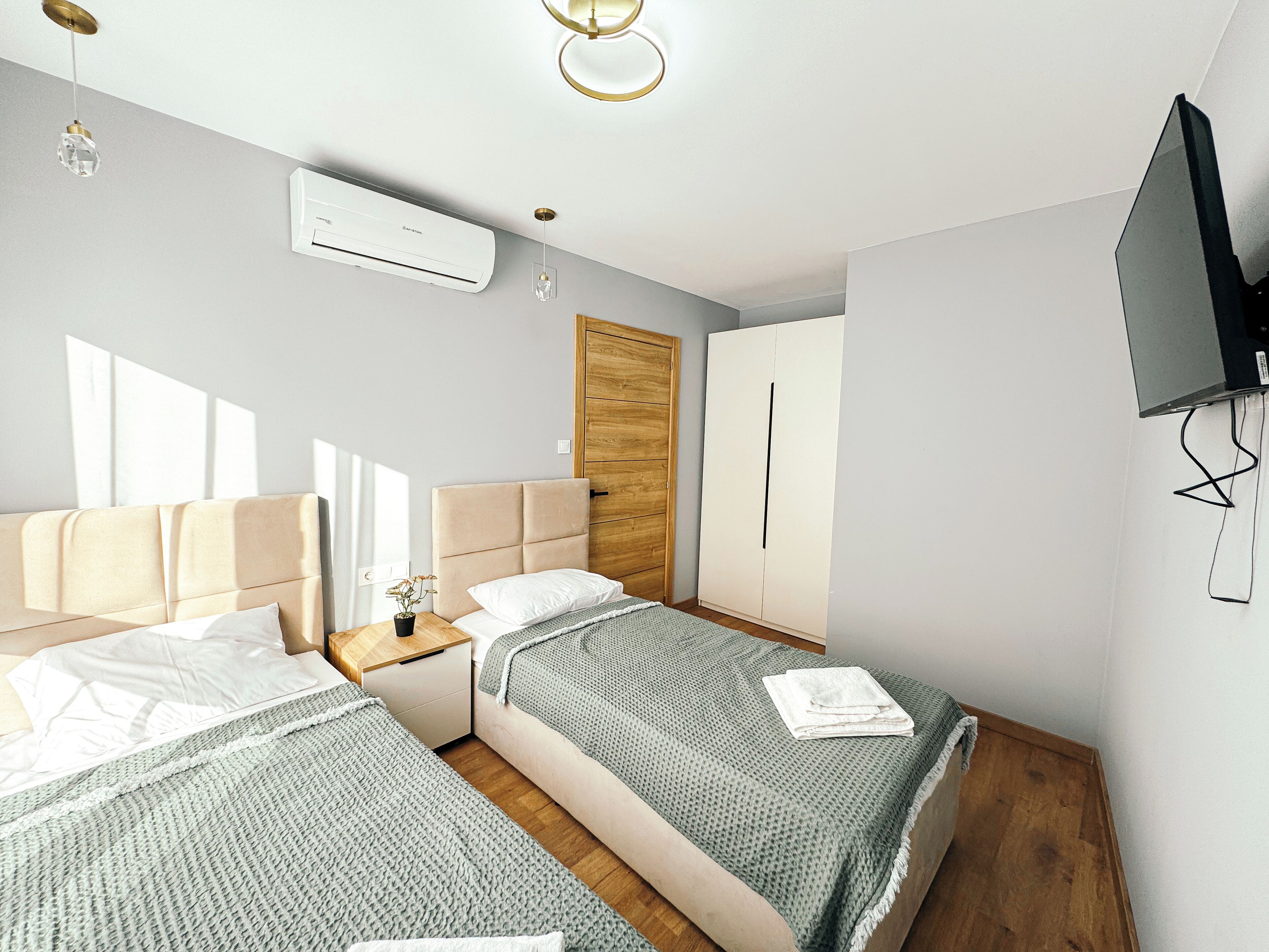 Family Room | In-room safe, blackout drapes, iron/ironing board, free WiFi