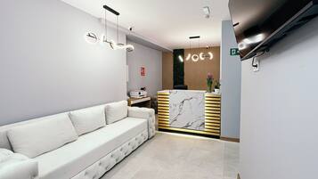 Een 40-inch smart-tv met digitale zenders