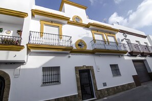 Exterior - Holiday Home 'Casa Ideal Para Familias' with Private Terrace, Wi-Fi and Air Conditioning (Conil de la Frontera)
