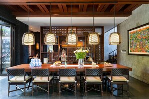 Dining - The Kailani · Modern Luxury,Sea & Golf Course View (Bali)