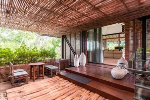 Outdoor dining - The Kailani · Modern Luxury,Sea & Golf Course View (Bali)