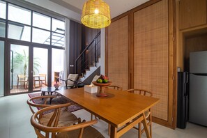 Dining - de CALAMUS·Stunning 2 BR villa & gorgeous sunset (Bali)