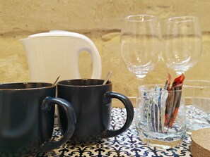 Kaffee und/oder Kaffeemaschine