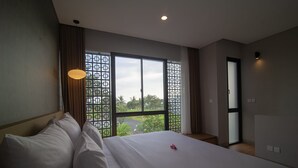 1 bedroom, desk, free WiFi, bed sheets - Villa Darmadi · Spacious studio beautiful sunset (Jalan Kebo Iwa Unit G26, . 82171, Indonesia)