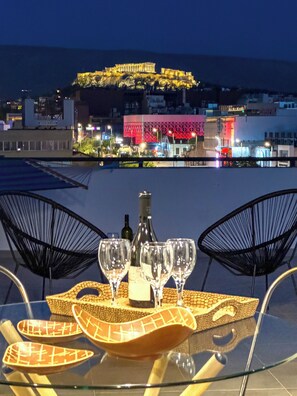 Outdoor dining - Acropolis Magical View Suite, Metro Kerameikos (Athens)