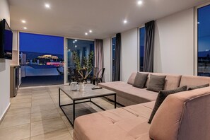 Living area - Acropolis Magical View Suite, Metro Kerameikos (Athens)