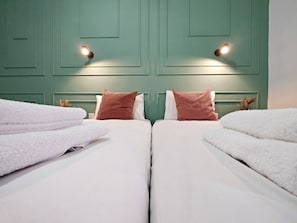 Desk, iron/ironing board, WiFi, bed sheets - Cosy room 6| 1 bedroom (Pietà)