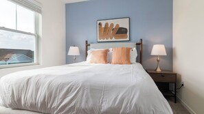 アパートメント (2 Bedrooms) | 2 室のベッドルーム、ノートパソコン用作業スペース、アイロン / アイロン台、客室ごとに異なる装飾