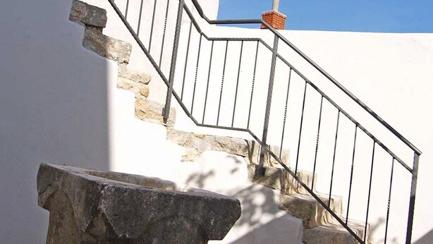 A stone staircase with metal railings leading to a door. - Mariana / Mariana A3 (Veli Lošinj)
