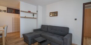 TV - Castello / Castello A3 (Mali Lošinj)