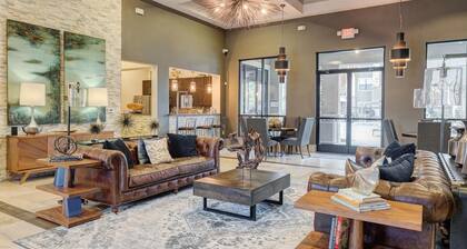 Landing | Incredible 1BD, Pool, Gym