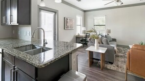Smart TV - Landing | Stunning 2BD, Pool, Gym (Houston)