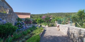 Property grounds - Teo in Veli Lošinj, Croatia (Veli Lošinj)