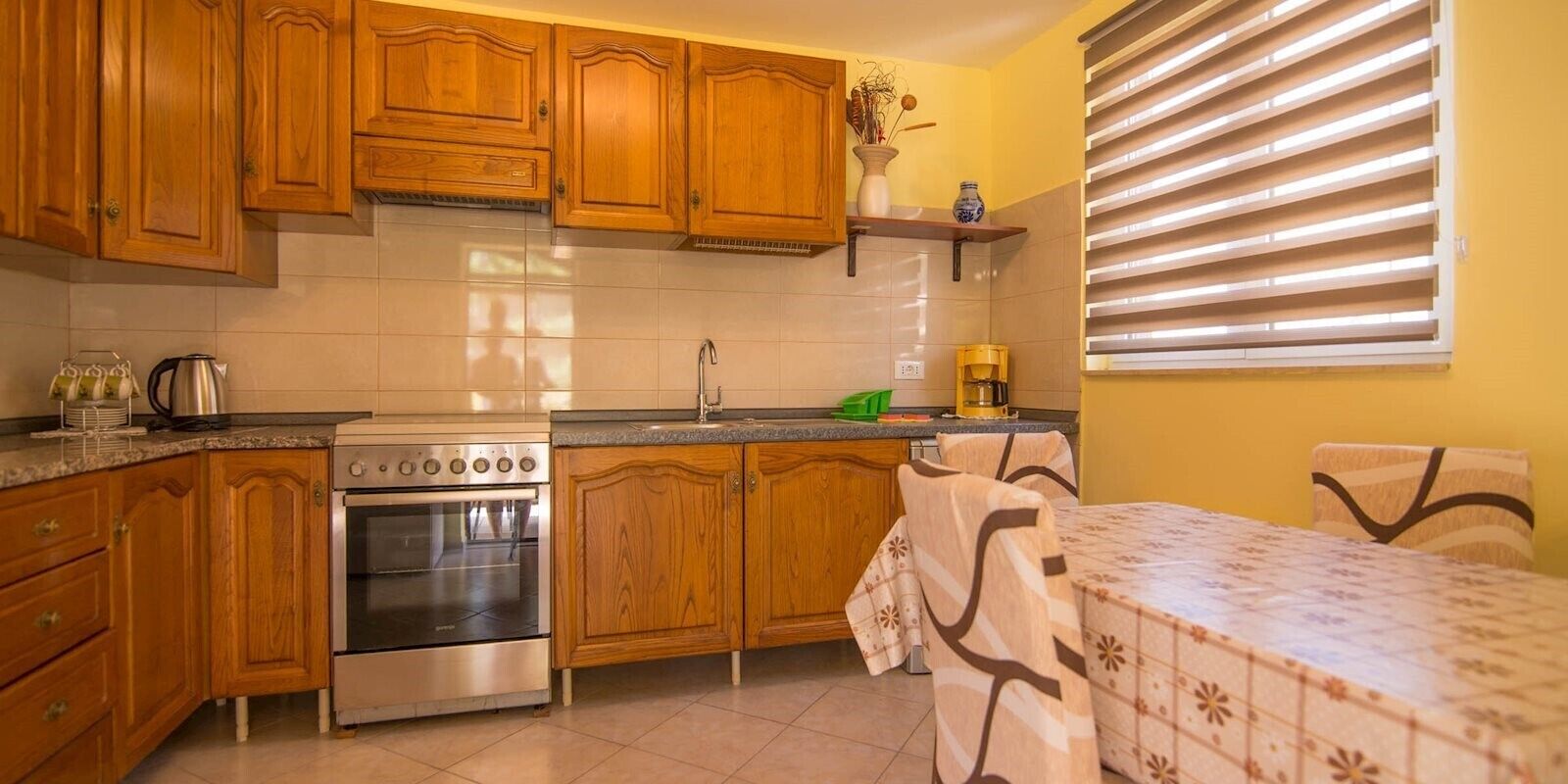 Herdplatte, Geschirrspüler, Kochgeschirr/Geschirr/Besteck