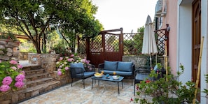 Terrace/patio - Orange house in Veli Losinj (Veli Lošinj)