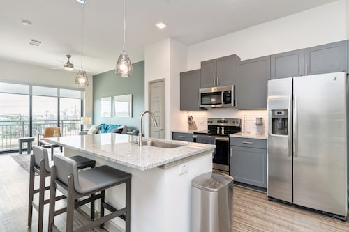 Landing Apartments Huntersville - Henderson Circle