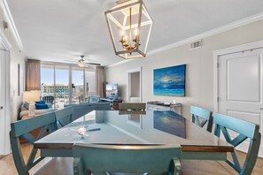 Interior - 🌞Beachfront Complex-Beach Svc-LagoonPool-Splash Pad-Tiki Bar-Waterscape 535-A☀️ (Fort Walton Beach)