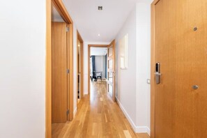 Interior - Spacious 1 bedroom apartment with parking in Eixample (Barcelona)