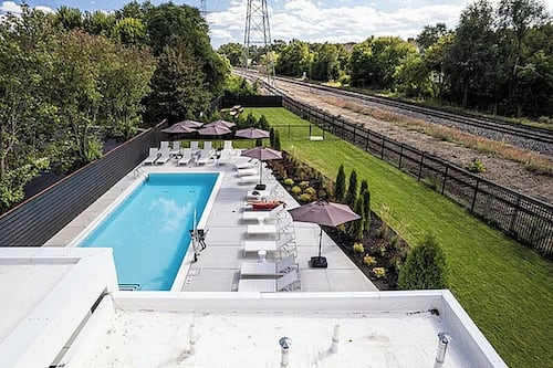 Outdoor pool, sun loungers
