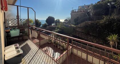 Attico Vista Mare con terrazza e posto auto