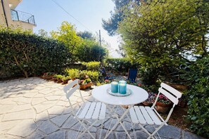 Outdoor dining - Casa Vacanza Andora • Mare, Relax e Famiglie (Marina di Andora)