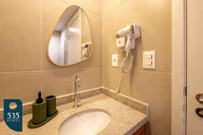 Toilet - Enjoy Salvador near Beach and Centro de Convenções (Salvador)