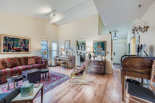 Entire 3 Bed Townhouse