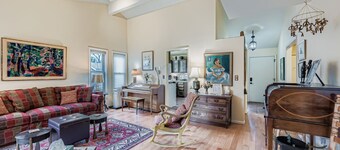 Entire 3 Bed Townhouse