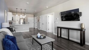 Smart TV - Landing | Stunning 1BD, Clubhouse (Goodyear)