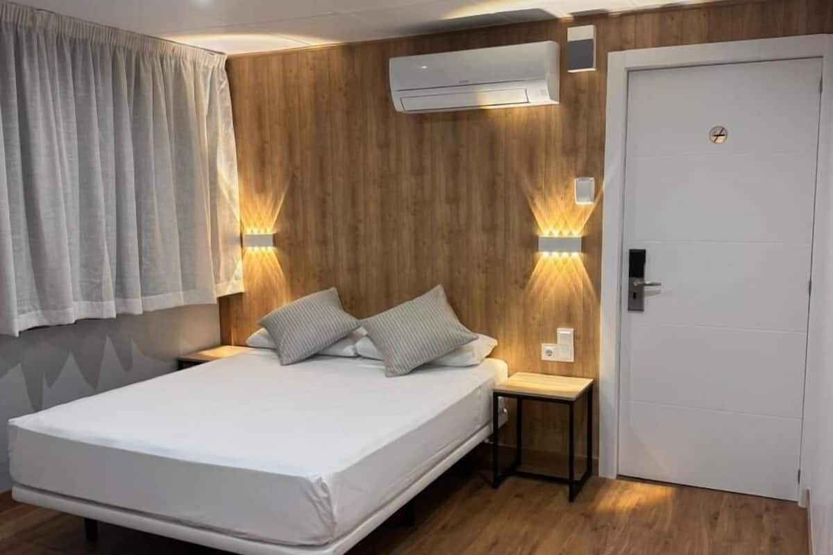 Down duvets, minibar, in-room safe, desk