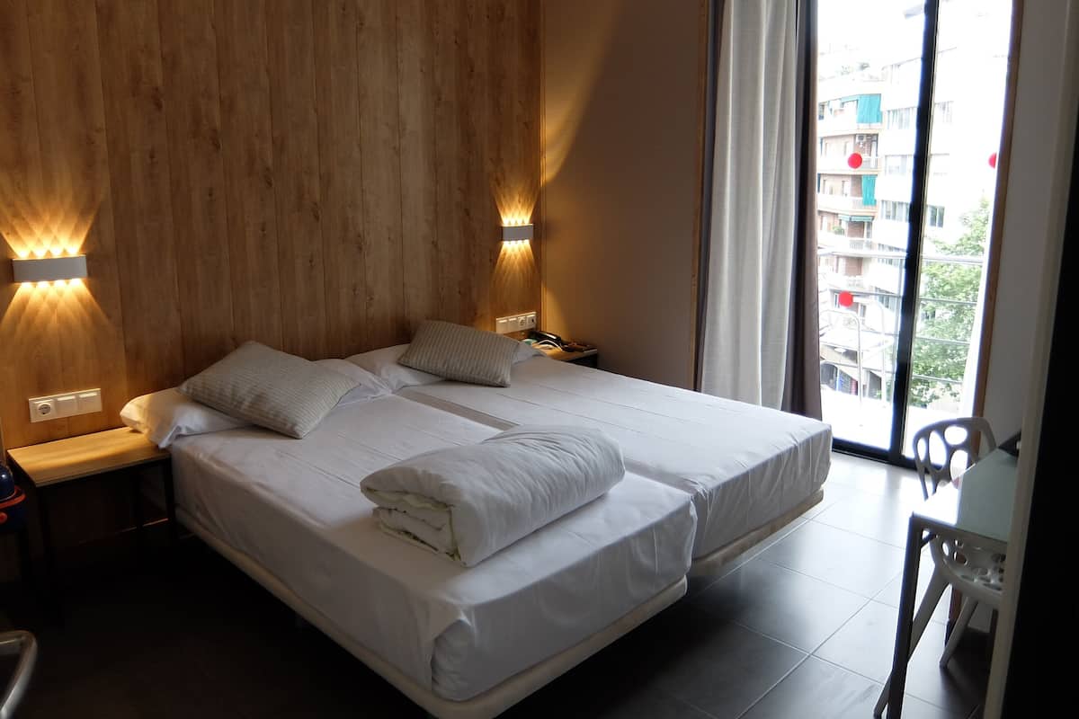 Down comforters, minibar, in-room safe, desk