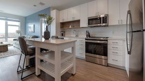 Apartment (1 Bedroom) | Private kitchen | Fridge, coffee/tea maker - Landing Furnished Apartments - Alexandria (Alexandria)