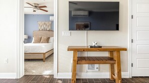 Desk, iron/ironing board, WiFi, bed sheets - Landing | Spectacular 1BD, Gym, Pool (Loveland)