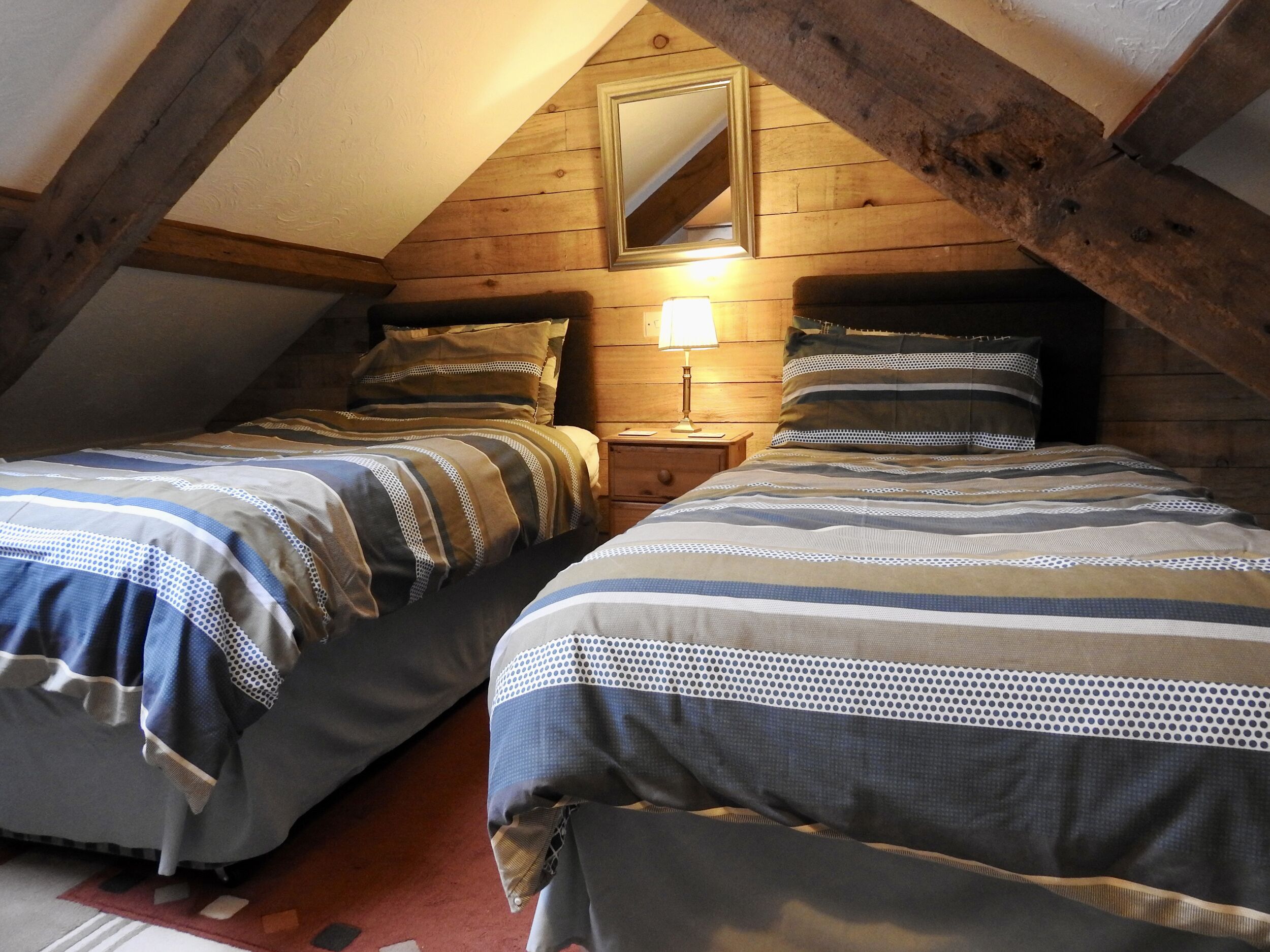 2 bedrooms, individually decorated, individually furnished, free WiFi