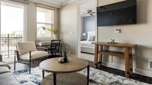 Desk, iron/ironing board, WiFi, bed sheets