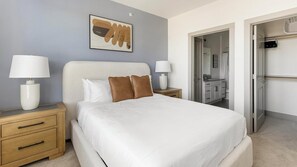 Desk, iron/ironing board, WiFi, bed sheets