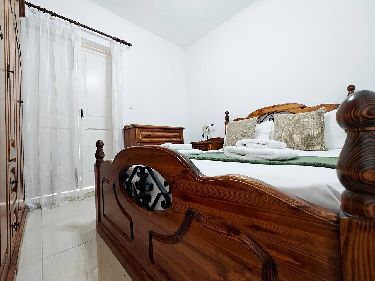 Fer et planche à repasser, Wi-Fi, draps fournis