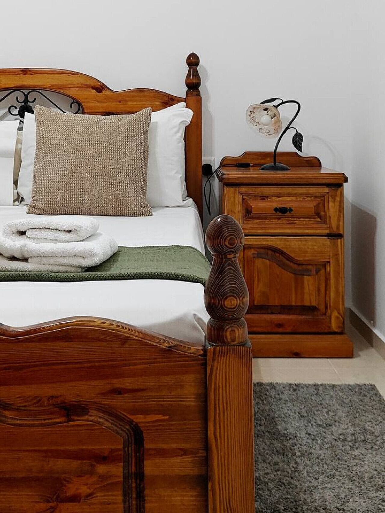 Strykjärn/strykbräda, wi-fi och sängkläder