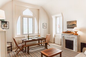 Dining - Le Cœur d'une Villa Malouine (Saint-Malo)