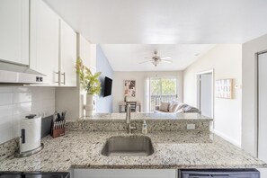 Interior - Landing | Chic 1BD, Tennis Court, Gym (Palm Bay)