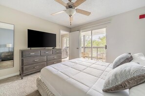 Desk, iron/ironing board, WiFi, bed sheets - Landing | Chic 1BD, Tennis Court, Gym (Palm Bay)